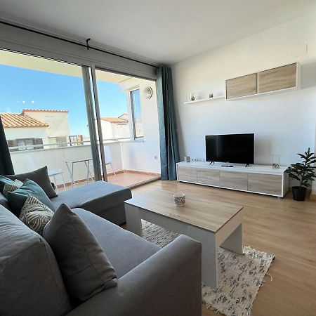2-Bedroom Brand New Apartment Steps From The Beach Llanca Exterior photo