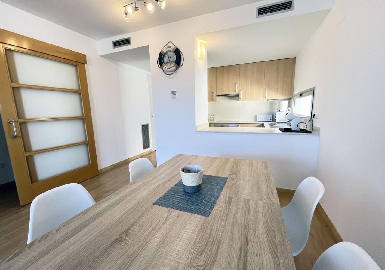 2-Bedroom Brand New Apartment Steps From The Beach Llanca Exterior photo