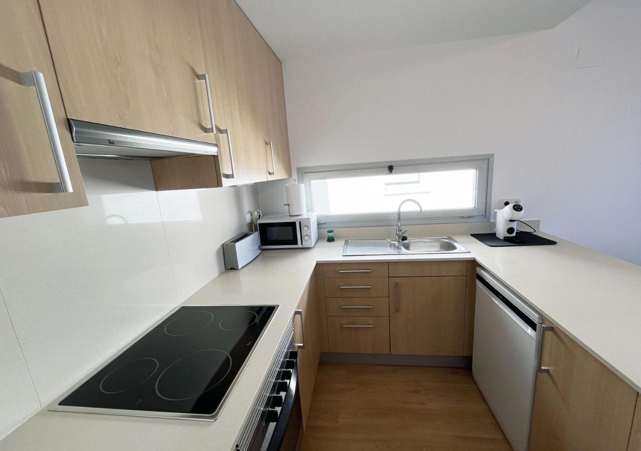 2-Bedroom Brand New Apartment Steps From The Beach Llanca Exterior photo