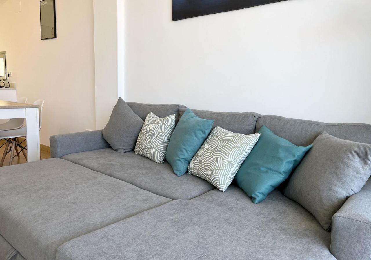 2-Bedroom Brand New Apartment Steps From The Beach Llanca Exterior photo
