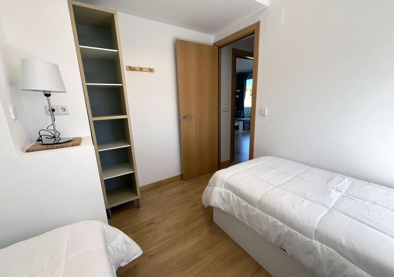 2-Bedroom Brand New Apartment Steps From The Beach Llanca Exterior photo